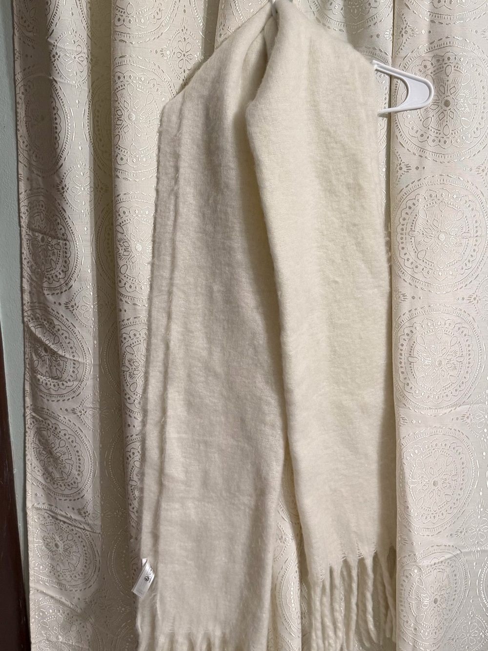 Primark Cream Fringe Scarf Wrap - Picture 1 of 4